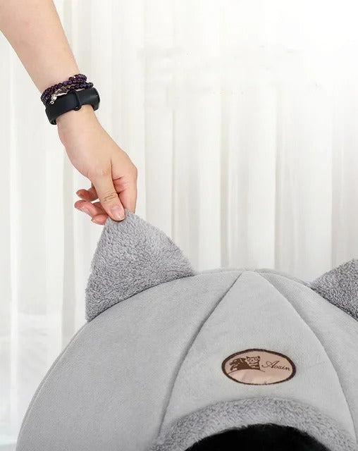 Pet bed with cat ears cat bed for small medium large cats Keep warm in winter Comfortable and soft Machine washable